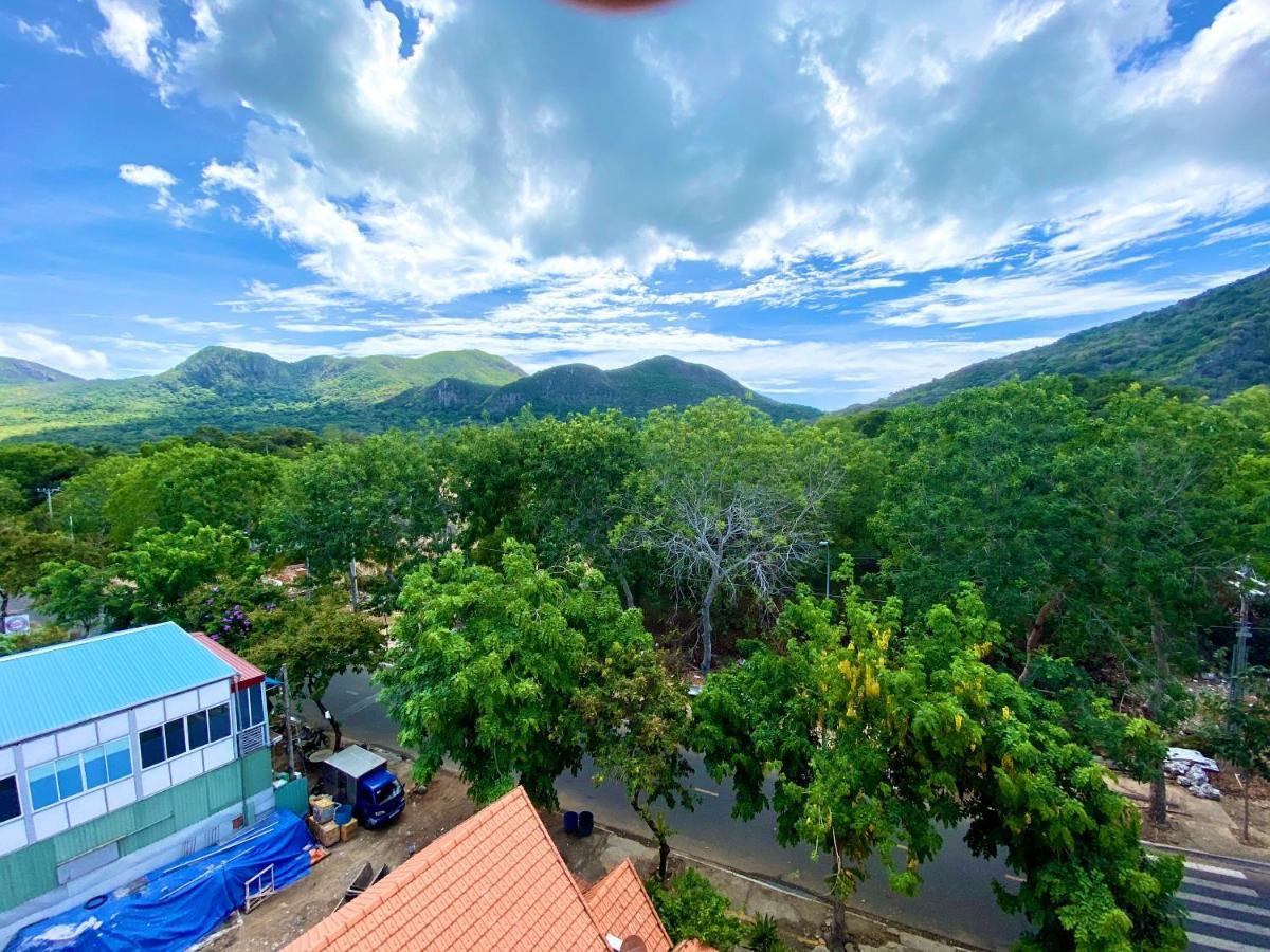 Hotel Khach San Phuc Loc An Con Dao Chi Khu Co Ong Exterior foto